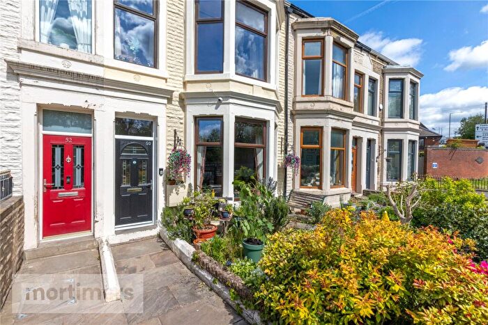 4 Bedroom Terraced House For Sale In Blackburn Road, Clayton Le Moors, Accrington, Lancashire, BB5