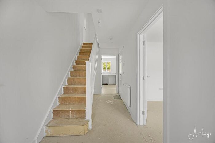 3 Bedroom Detached House For Sale In Clos Yr Ysgol, Clyne, Neath, SA11