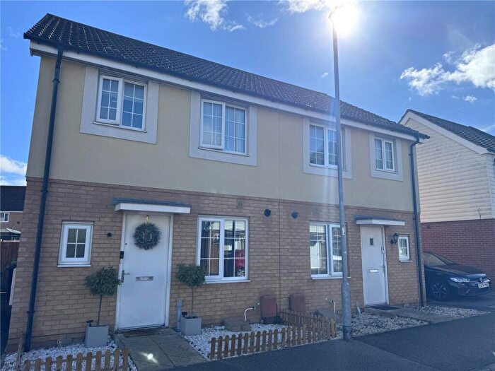 3 Bedroom Semi-Detached House To Rent In Heron Way, Harwich, Essex, CO12