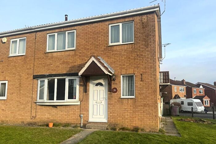 2 Bedroom House To Rent In Meadow View, North Wingfield, Chesterfield, S42