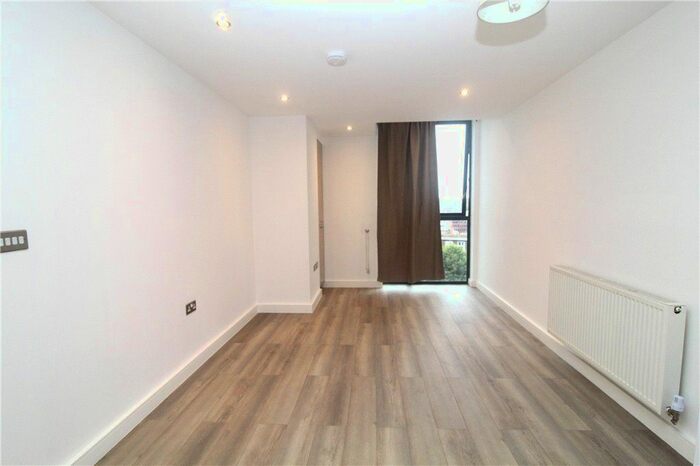 1 Bedroom Flat To Rent In Masons Avenue, Croydon, CR0