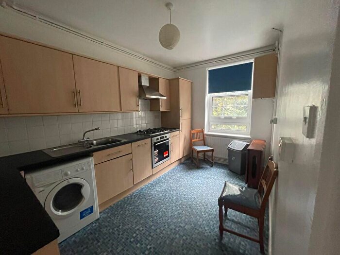 2 Bedroom Apartment To Rent In Mcmillan Street, London, SE8
