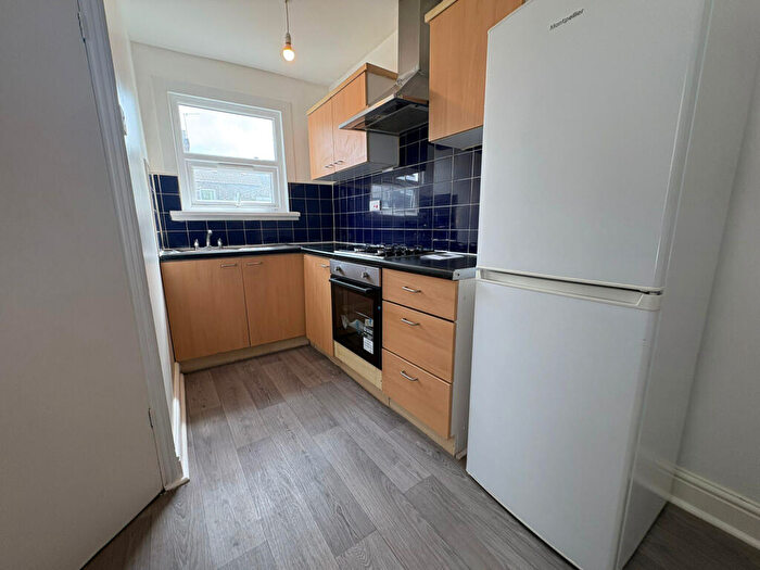 2 Bedroom Flat To Rent In Vicarage Lane, London, E15