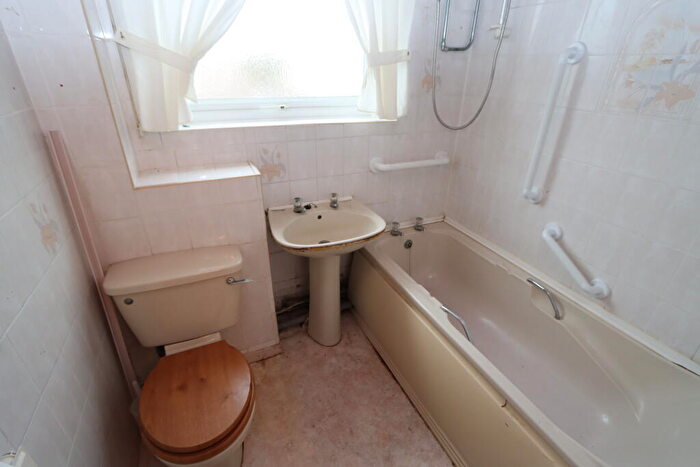 3 Bedroom End Of Terrace House For Sale In Norham Road North, North Shields, Tyne And Wear, NE29