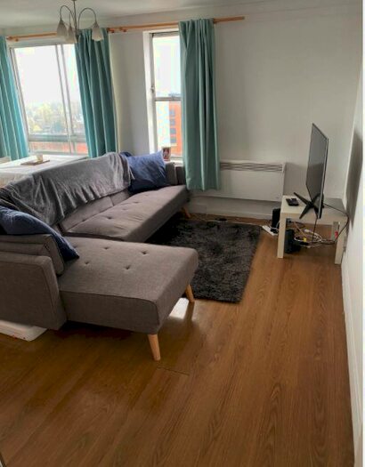 1 Bedroom Property To Rent In 19 The Mall, Bromely, Kent BR1