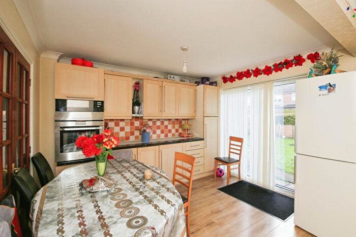 4 Bedroom Detached House For Sale In Monks Drive, Eye, Peterborough, PE6