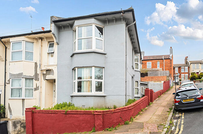 7 Bedroom End Of Terrace House To Rent In Newmarket Terrace, Brighton, East Sussex, BN2