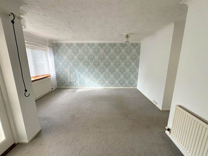 2 Bedroom Detached Bungalow For Sale In Whitton Close, Oulton Broad, Lowestoft, Suffolk, NR33