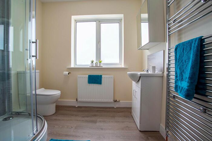 5 Bedroom House To Rent In Cotswold Close, LE11