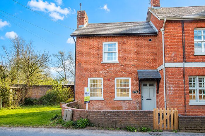 2 Bedroom Semi-Detached House For Sale In Broadway, Woodbury, EX5
