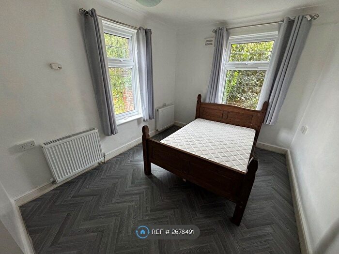 1 Bedroom Flat To Rent In Greenbay Road, London, SE7