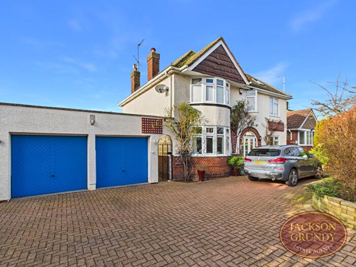 3 Bedroom Detached House For Sale In North Western Avenue, Kingsthorpe, NN2