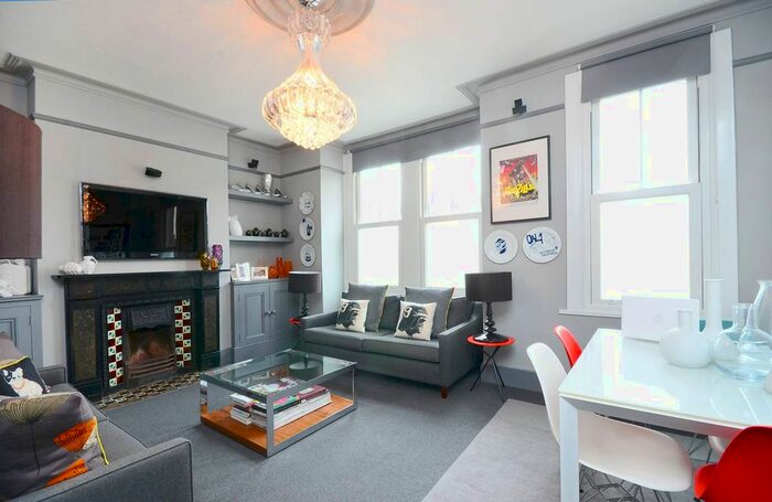 2 Bedroom Maisonette To Rent In Avarn Road, Tooting, London, SW17