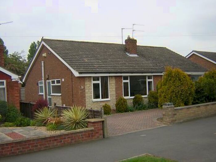 2 Bedroom Semi-Detached Bungalow To Rent In Birchwood Avenue, Lincoln, LN6