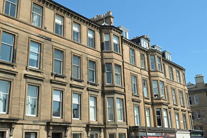 3 Bedroom Flat For Sale In / Montagu Terrace, Inverleith, Edinburgh, EH3