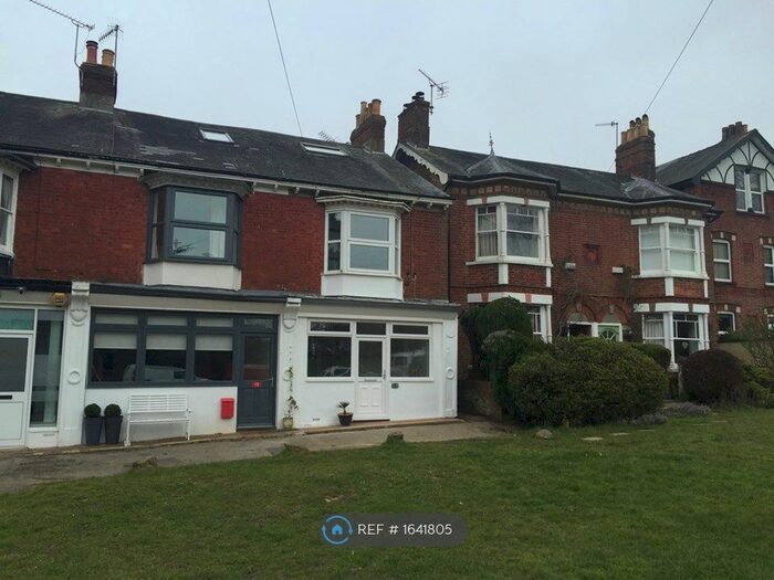 1 Bedroom Flat To Rent In Lower Green Road, Tunbridge Wells, TN4