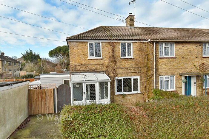 2 Bedroom Semi Detached House For Sale In St. Peter's Court, Faversham, Kent, ME13