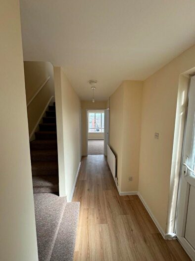 2 Bedroom Flat To Rent In Kings Hedges, St. Ives, Cambridgeshire, PE27