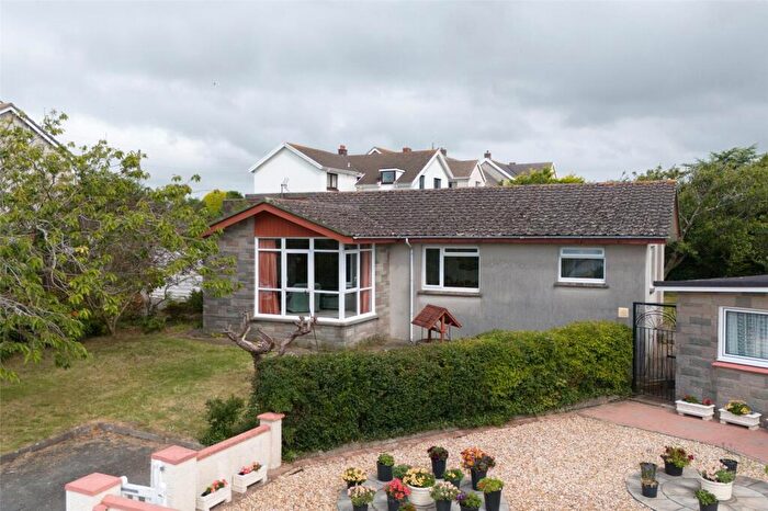 3 Bedroom Bungalow For Sale In Gorsewood Drive, Hakin, Milford Haven, Pembrokeshire, SA73