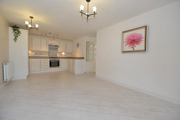 2 Bedroom Flat To Rent In Coxford Road, Southampton, SO16