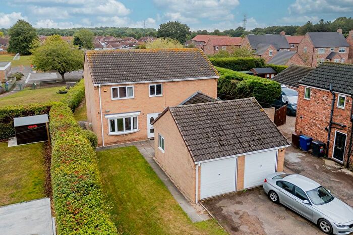 4 Bedroom Detached House For Sale In Mill Lane, Camblesforth, Selby, YO8
