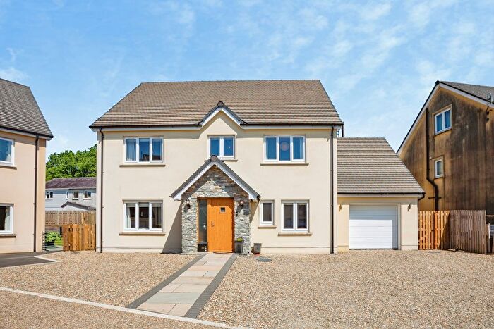 6 Bedroom Detached House For Sale In Penybanc, Llandeilo, Carmarthenshire, SA19