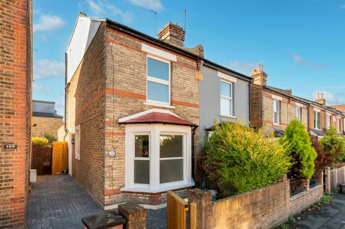 4 Bedroom Semi-Detached House To Rent In Elm Road, Kingston, Kingston Upon Thames, KT2