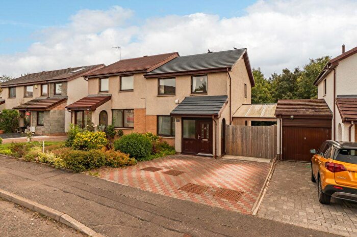 3 Bedroom Semi-detached Villa For Sale In Candlemaker's Park, Edinburgh, EH17