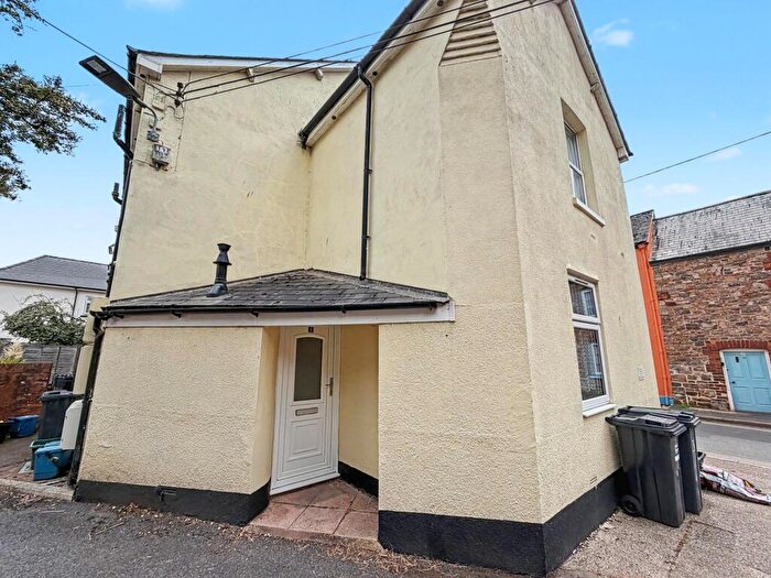 2 Bedroom Flat To Rent In Westbrook Place, Tiverton, EX16