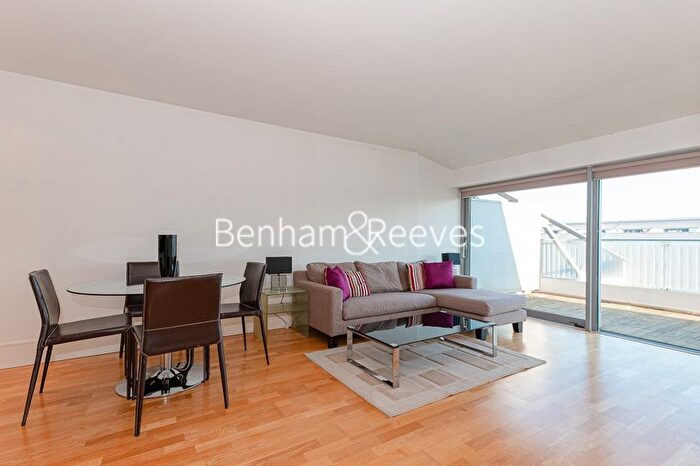 2 Bedroom Flat To Rent In Highbury Stadium Square, Highbury, N5