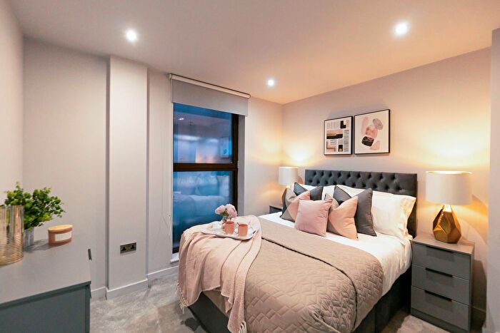 2 Bedroom Flat For Sale In Parliament Square, Liverpool, L1
