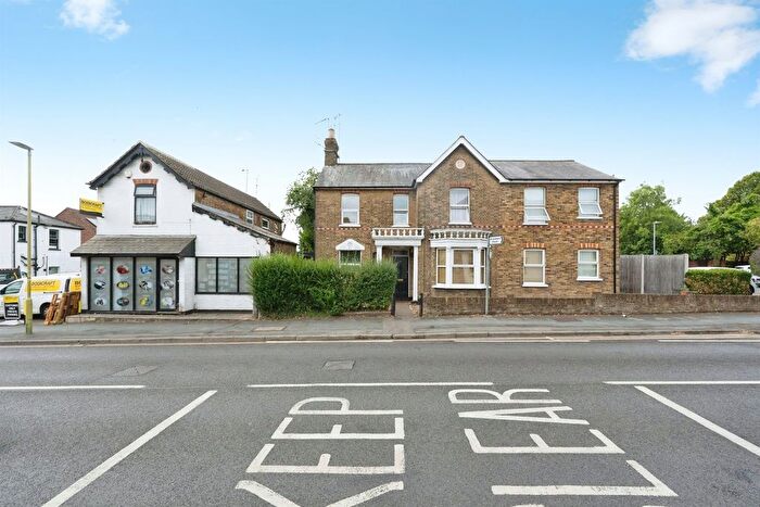 1 Bedroom Flat For Sale In Langley Road, Watford, WD17