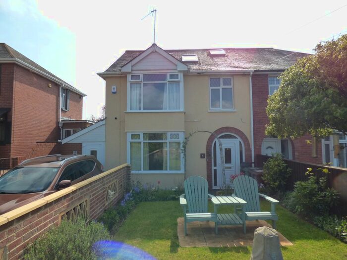 4 Bedroom Semi-Detached House To Rent In Birchy Barton Hill, Exeter, EX1