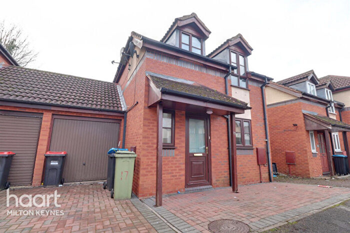 3 Bedroom Semi Detached House To Rent In Wallmead Gardens, Loughton, MK5