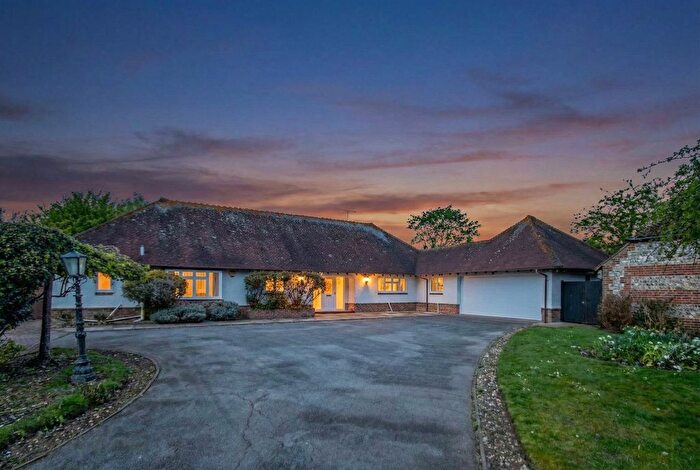 4 Bedroom Detached House For Sale In Rectory Lane, Angmering, BN16