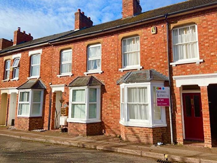 3 Bedroom Terraced House To Rent In Prospect Road, Stony Stratford, Milton Keynes, MK11