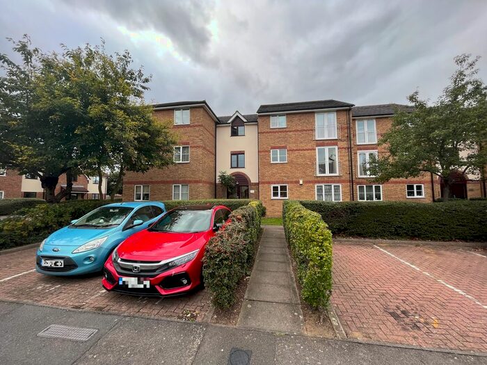 1 Bedroom Flat To Rent In Beaufort Close, London, E4