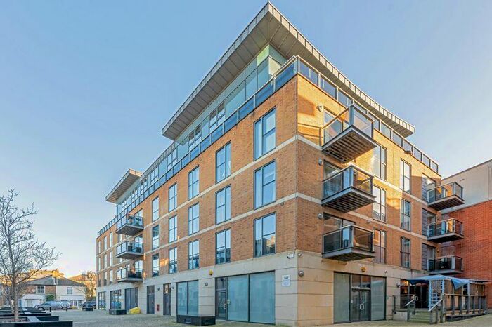 2 Bedroom Flat To Rent In Surbiton Plaza, St. Marys Road, Surbiton, KT6