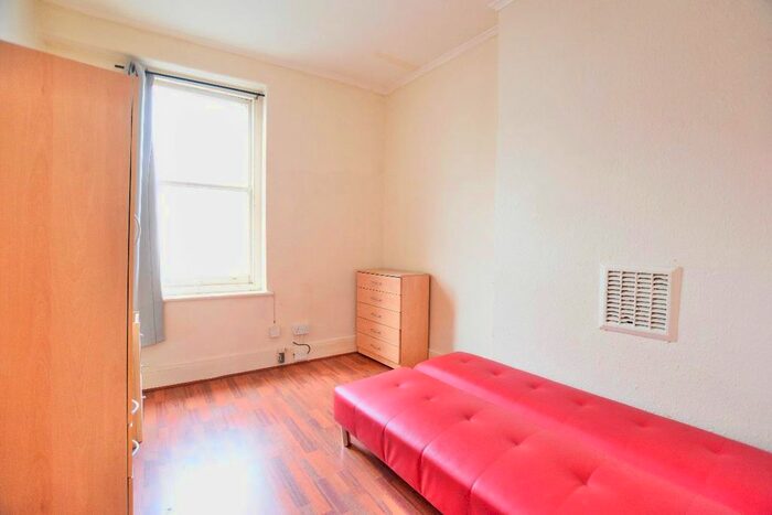 Studio To Rent In Camberwell Church Street, London, SE5