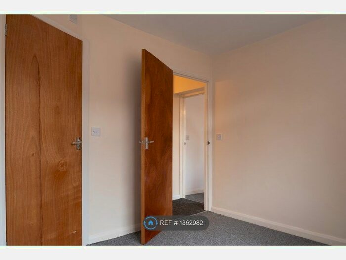 1 Bedroom Flat To Rent In Mansfield Road, Daybrook, Nottingham, NG5