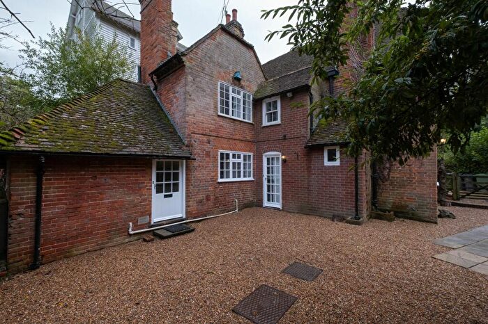 4 Bedroom Semi-Detached House To Rent In Mill Lane, Chilham, CT4