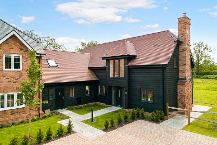4 Bedroom Link Detached House For Sale In Hookstile Farmstead, Byers Lane, South Godstone, RH9