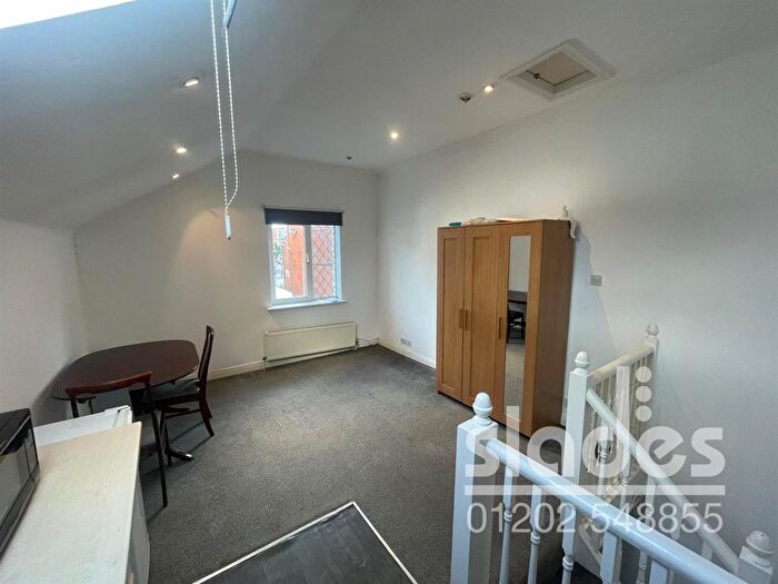 1 Bedroom Terraced House To Rent In Wimborne Road, Winton, Bournemouth, BH9