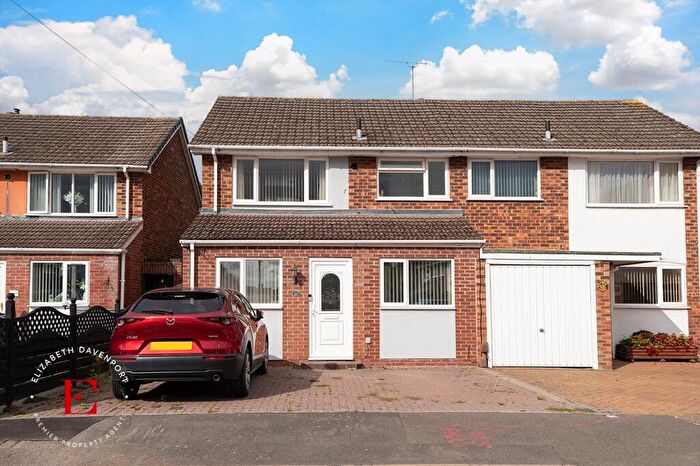 3 Bedroom Semi-Detached House For Sale In Lodge Road, Stratford-Upon-Avon, CV37