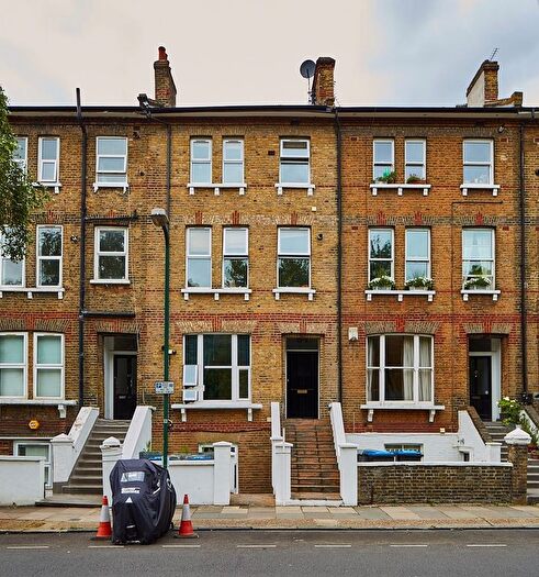 2 Bedroom Flat To Rent In Victoria Road, London, NW6