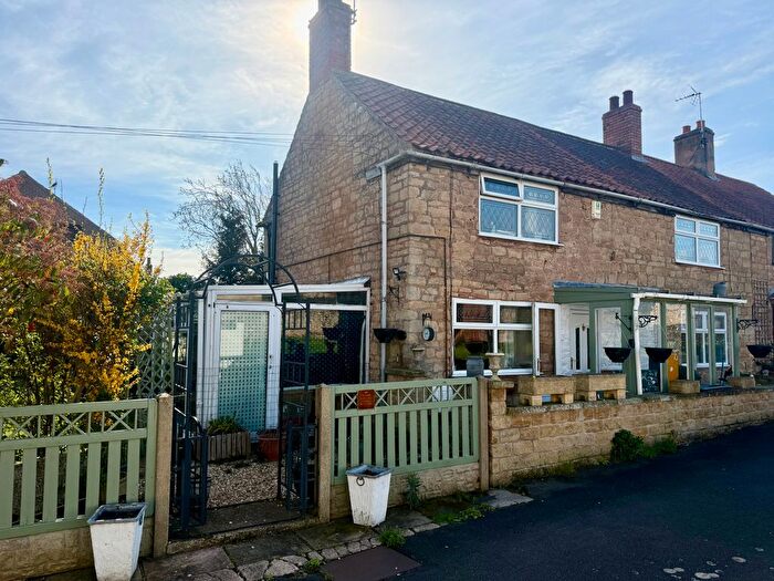 3 Bedroom Cottage For Sale In Church Lane, Worksop, S81