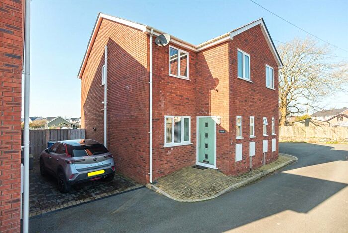 3 Bedroom Semi-Detached House For Sale In Bethel, Caernarfon, Gwynedd, LL55