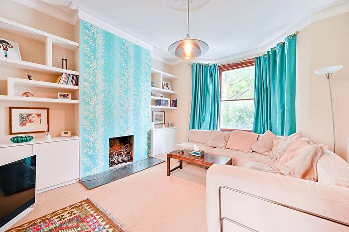 2 Bedroom Maisonette To Rent In St Stephens Avenue, Shepherd's Bush, London, W12