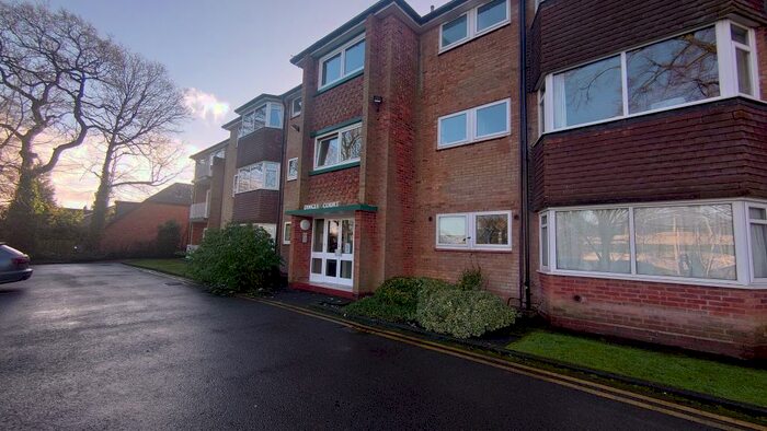 1 Bedroom Apartment To Rent In Dingle Court, Solihull, B91