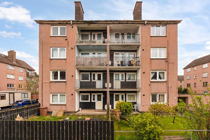 1 Bedroom Flat For Sale In / Glenure Loan, Edinburgh, EH4